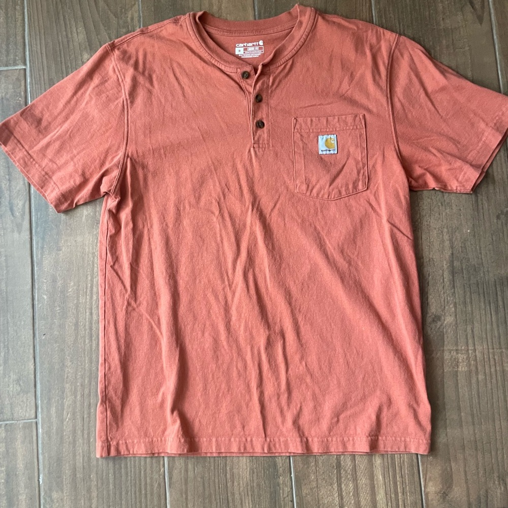Carhartt Men's Short Sleeve Henley in Rust